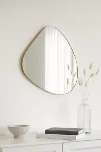 Moderner Wandspiegel 52x63 cm in Gold – Organisch mit Metallrahmen – Elegantes Design